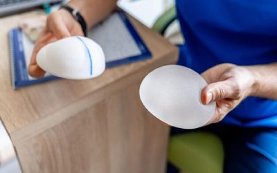 جراحی تعویض پروتز سینه و دلایل انجام آن