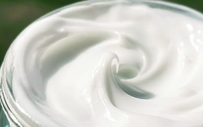 ژل، لوسیون، کرم یا پماد؟ کدام مرطوب‌کننده برای پوست شما مناسب‌تر است